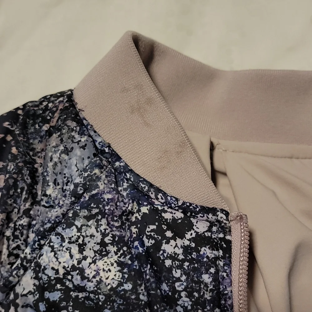 Jacket - Picture 5 of 5